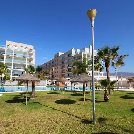 Expoholidays - Parque Salinas Apartment *